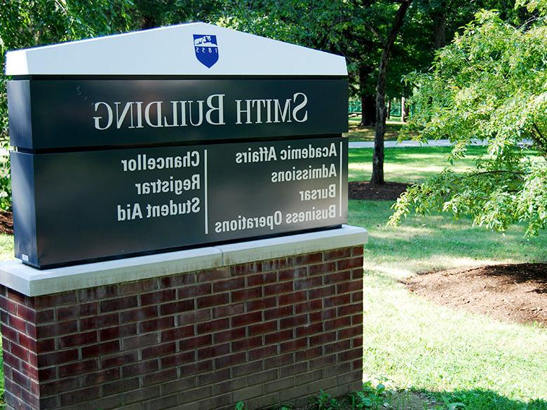 Sign outside the Smith Building at <a href='http://e15.mapnama.com'>十大网投平台信誉排行榜</a>阿尔图纳分校